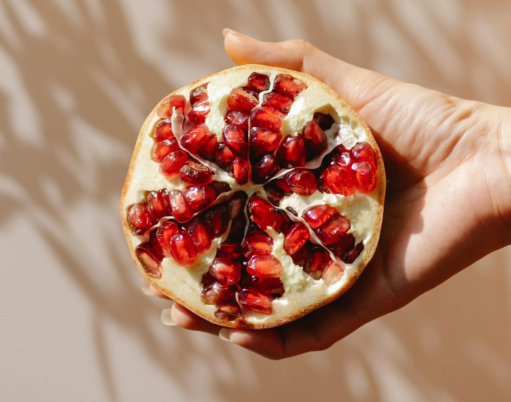 GEBELİKTE NAR TÜKETİLMEMELİ Mİ?